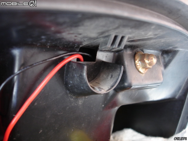 [分享] SV-MAX 改裝機車點煙座(車充)