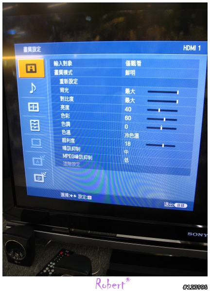 [也是開箱] 熱門 SONY 52吋液晶電視 52W4000  BD訊號測試