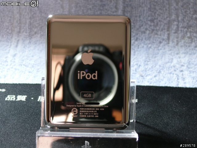 [開箱開到翻]ipod 餅乾機 4G 銀色版