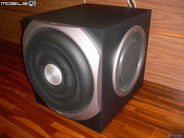 [分享]臥室鋼琴鏡面的Edifier MKII S2.1(小小的視聽空間)