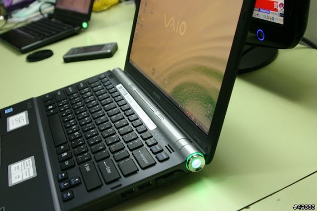 [開箱文]SONY VGN-SR16, SR系列最奢華機種