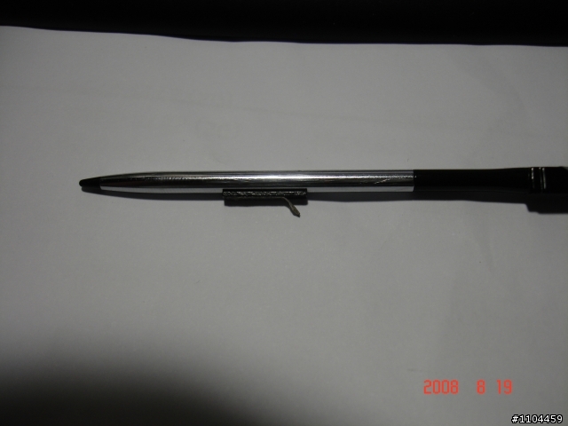 鑽石機....裡面的磁鐵居然用雙面膠黏上去....HTC該檢討了(有圖有真相!!!)