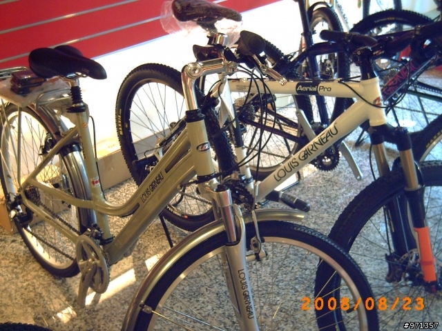 [分享]09年LGS新車照