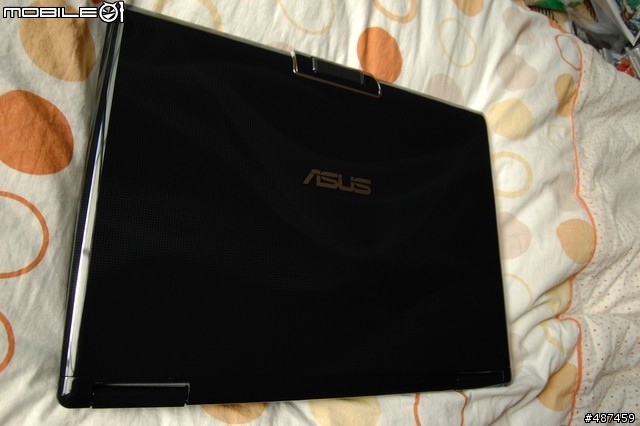 [新機入荷]ASUS M51VA 開箱文
