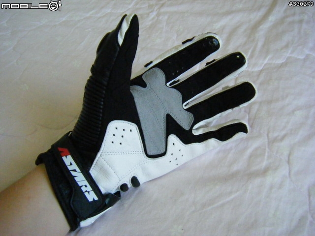 [分享]燒喔~alpinestars最新款短手套 GP-X GLOVE登場