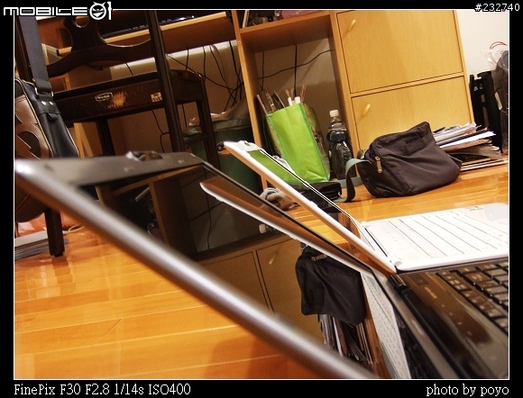 [分享]讓家裡閃光心花怒放的生日禮--雪白M800 (同場加映M300比較)