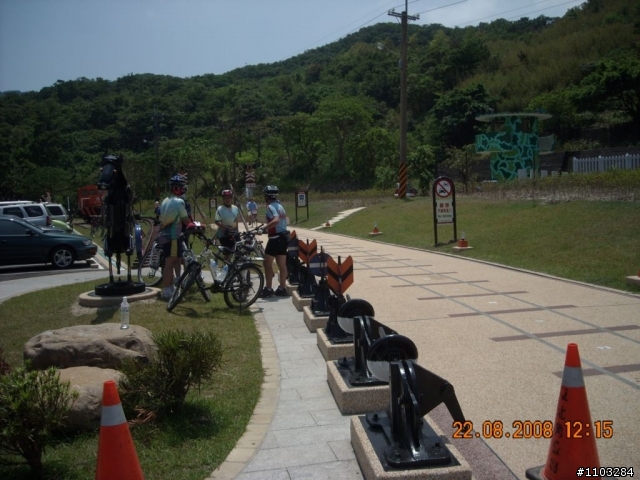 基隆和平島 ～福隆草領隧道５人團體