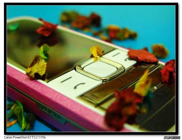 手機也能 張‧藝‧謀？！NOKIA 7310 Supernova 的 十‧面‧埋‧伏