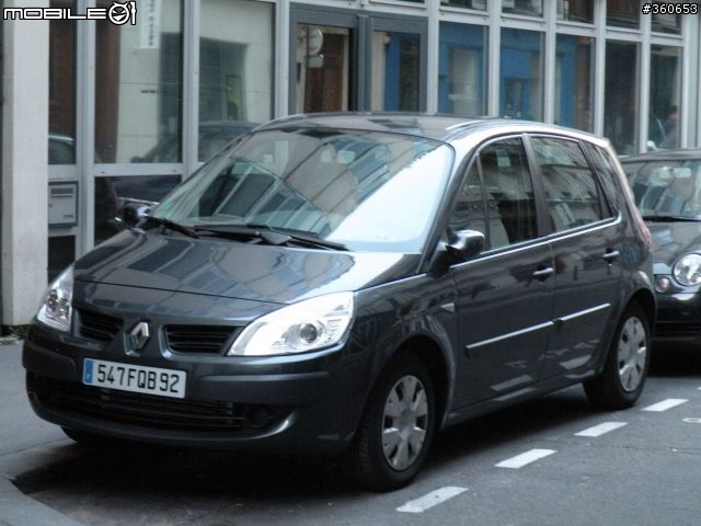 French cars in Paris