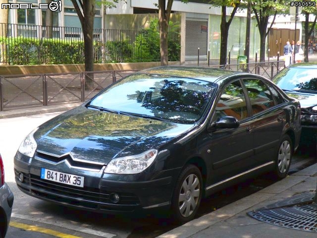 French cars in Paris