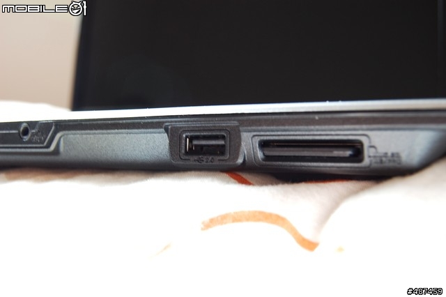 [新機入荷]ASUS M51VA 開箱文