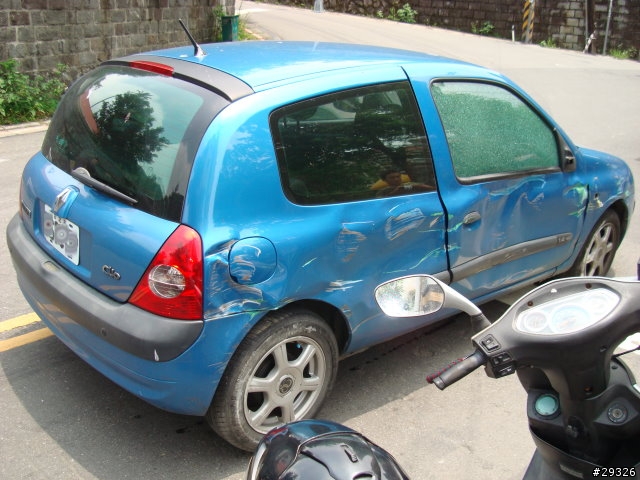 [更新有關保險後續]CLIO 1.4 浴火重生為 2.0 Look