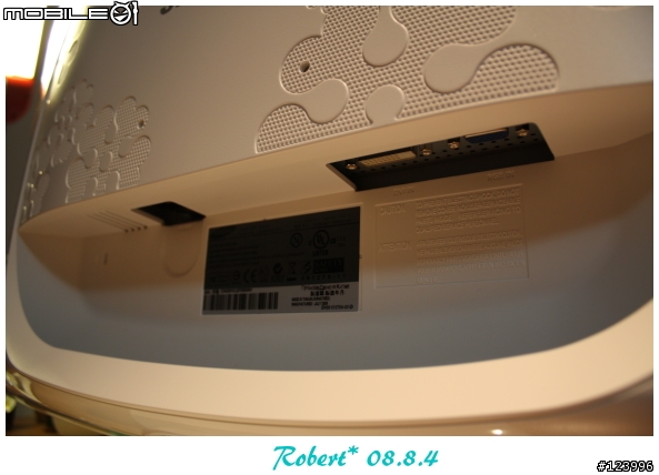 [開箱]意外入手 低調奢華亮亮白 SAMSUNG 2233GW