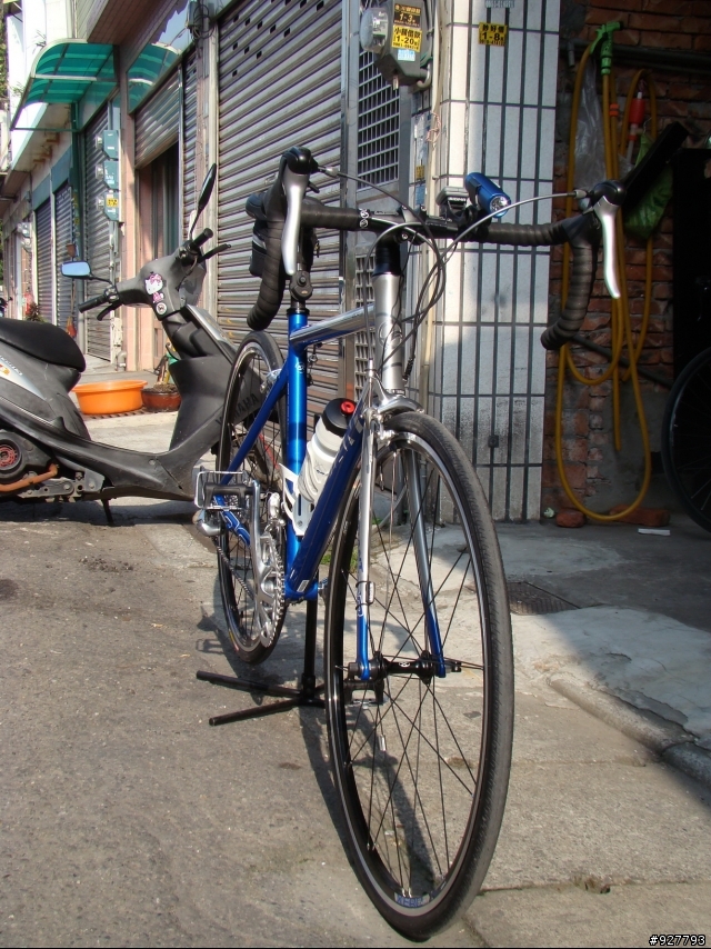 [DIY開箱]08 GIANT OCR 2 藍銀 跑第七 Ultegra SL大盤