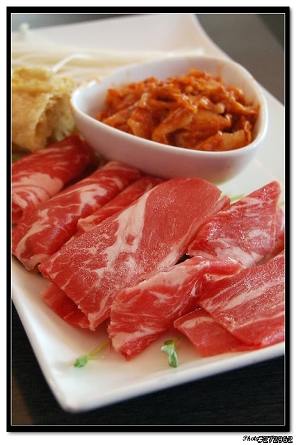 [分享] 台中 湖水岸Motel 住宿體驗  (附 水舞饌午餐)
