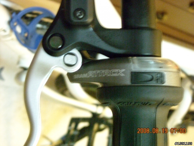 [分享]Echo XR+碼表 + Sram 轉把 + Giyo 打氣筒