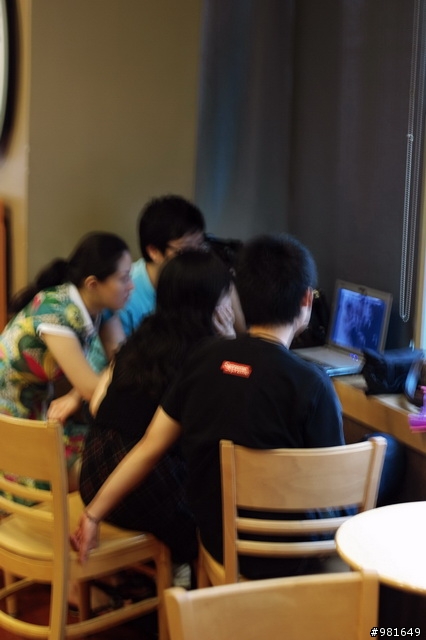 [長短真的很重要!!] 在星巴克相遇BenQ MP512ST短焦投影機