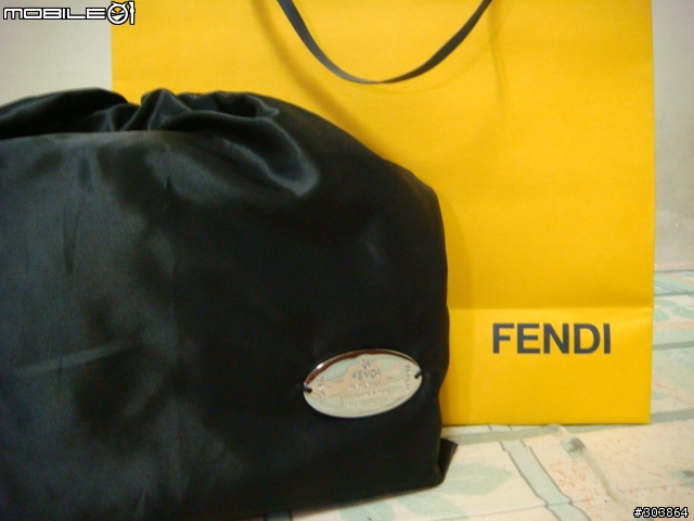 【分享】FENDI selleria 手拿包～開箱文！[8/23新增文章]