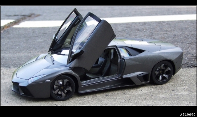 1/18模型車外拍....