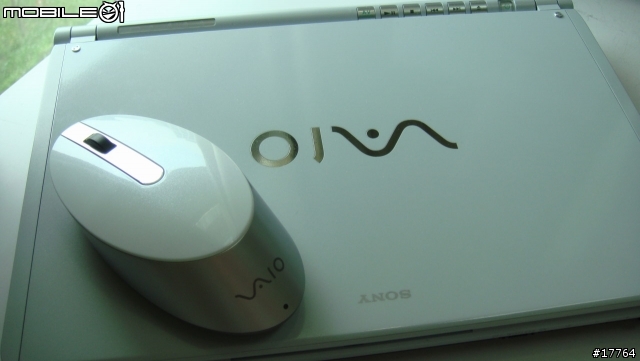 [華麗低調的分享] SONY VAIO VGP-BMS55 新鮮上市(黑與白)