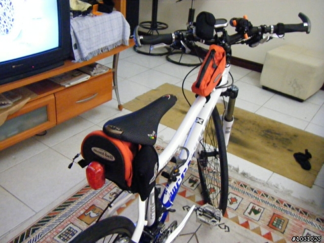 [分享]MontBell上管包和座墊袋+車內伸縮攜車架