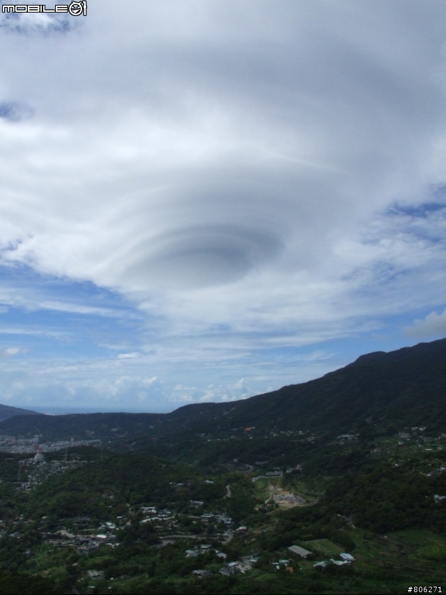 從沒看過這樣的雲～～