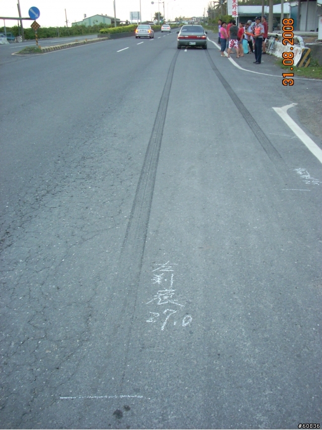 枋寮回高雄路上的剎車痕
