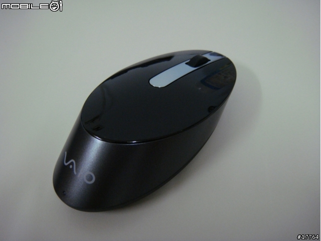 [華麗低調的分享] SONY VAIO VGP-BMS55 新鮮上市(黑與白)