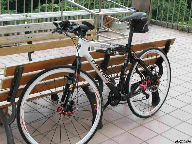 分享一下我的平把公路車(卡本M1V)--純分享,不勸敗..