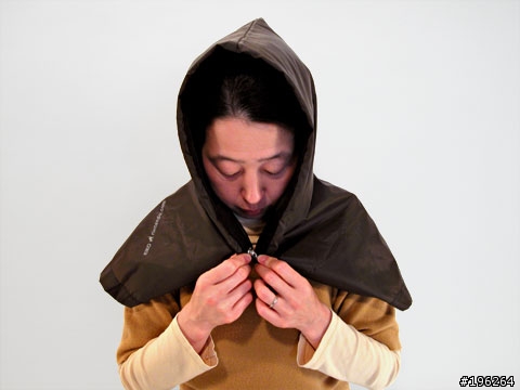 [分享]怎麼那麼利害是攜車袋也是雨衣