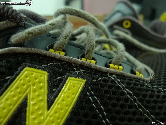 [開箱分享]外型流線又搶眼之超輕量透氣跑鞋 -New Balance 790