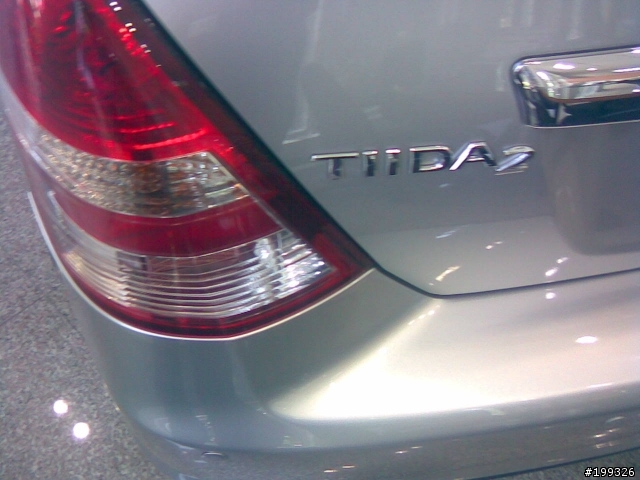 變形tiida