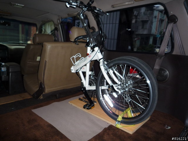 [DIY分享]我的小折車的駐車板，放在休旅車行李廂內用的