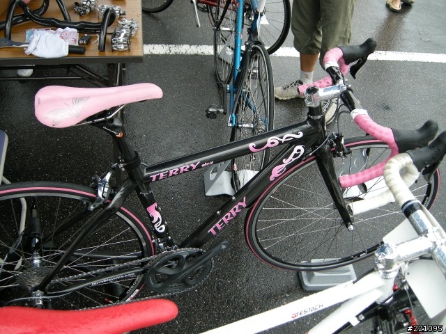 (圖多小心!!!) 島野公路車賽 in 鈴鹿賽道 2008/08/30-31