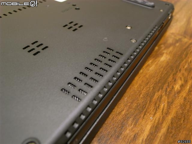[逆開箱文] Lenovo T400 (WXGA+)