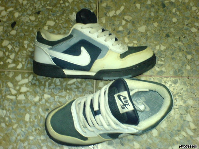 【請問】這雙NIKE SB有名字嗎?
