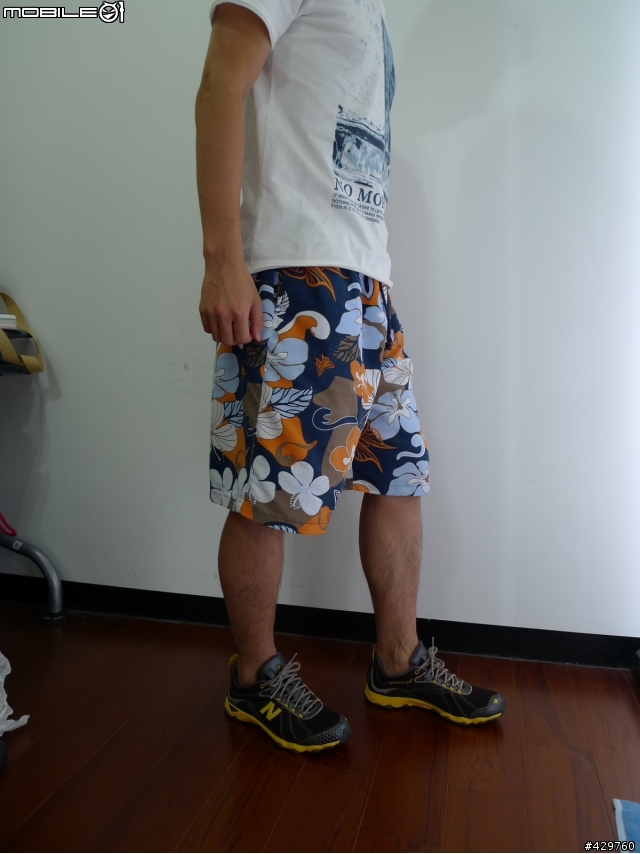 [開箱分享]外型流線又搶眼之超輕量透氣跑鞋 -New Balance 790