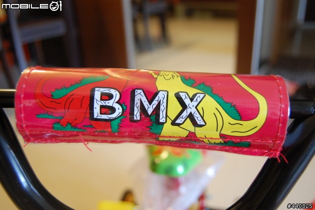 [阿咪愛分享]BMX法拉利紅12吋兒童腳踏車開箱試乘