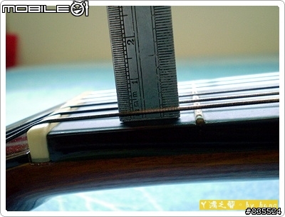 [分享]何武雄手工吉他開箱照