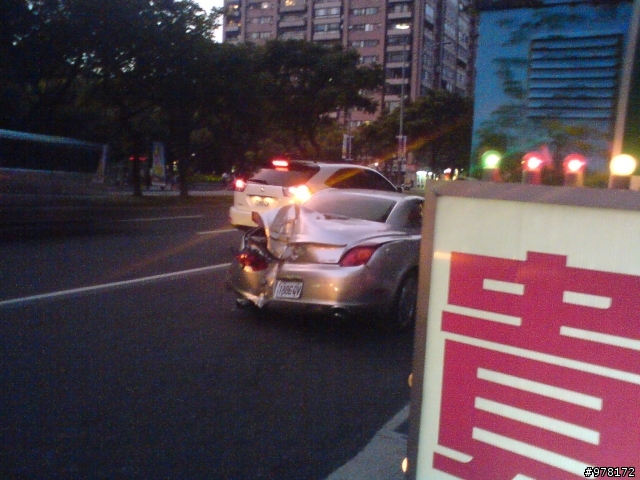 SC430撞車