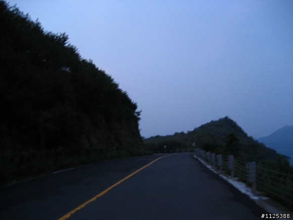 ★★★ 淩晨4點半，深山駕車返家！（有照片）