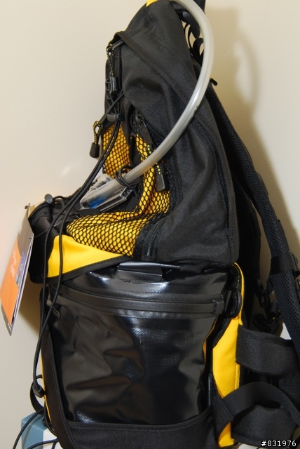 [開箱] Lowepro DryZone Rover