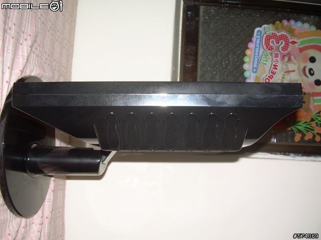 [開箱] CHUN青雲 LCM-22HM1-W 22吋LCD