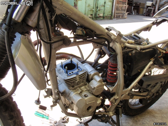 VR 150 清缸頭(老車回春)+虎頭山頂趴趴走