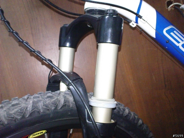 ROCK SHOX有人有發生過這樣的問題嗎