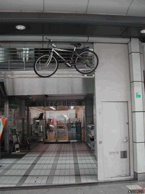 鄉親啊, 腳踏車不要隨便鎖．．．