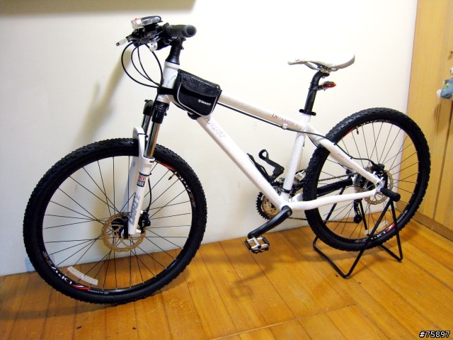 [分享]女王的新車 Giant Liv車系 ARETE 2