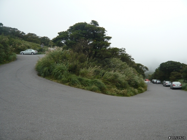 2008/09/26（五）終於登上大屯山主峰—找到助航台