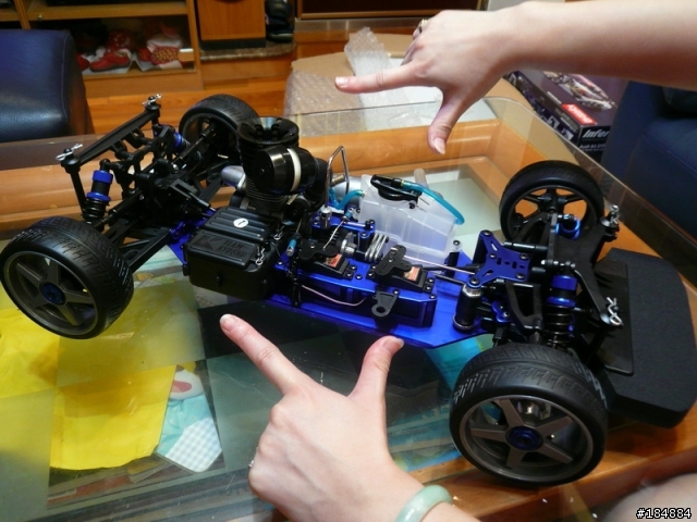 <開箱文>1/8大房車全新改款 Kyosho Inferno GT2 Audi A4 DTM