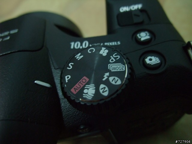 [分享]Fujifilm S2000HD簡易開箱文 (新增ISO測試照)